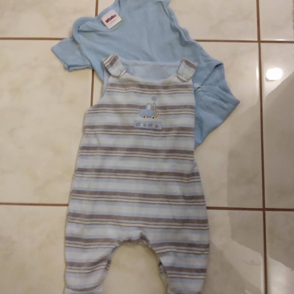 Baby Boy Jumper and Onesie - Picture 3 of 13